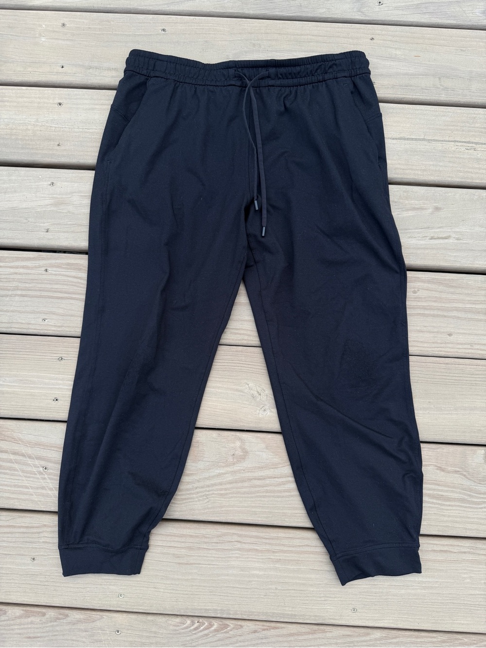 Lululemon Women’s Black Stretch High-Rise Joggers *Shorter Length